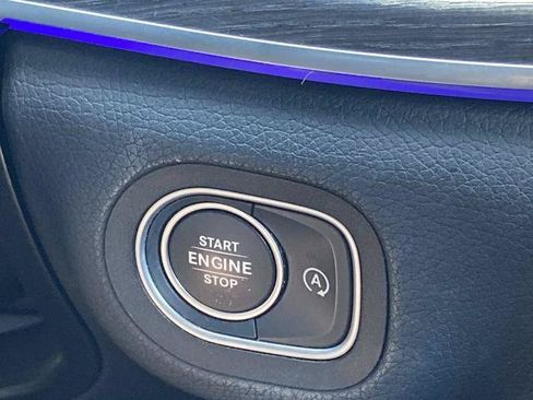 Used 2022 Mercedes-Benz GLE 350 4MATIC image 13