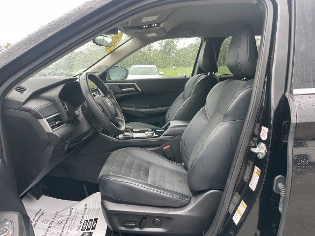 Used 2025 Mitsubishi Outlander SE FWD image 19