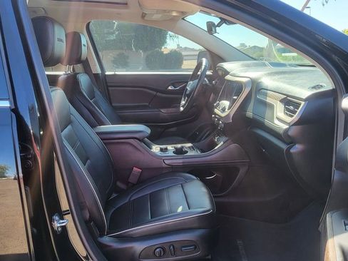 Used 2023 GMC Acadia Denali w/ Denali Ultimate Package AWD/4WD image 18