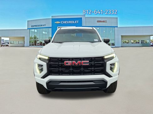 Used 2024 GMC Canyon Elevation w/ Trailering Package image 2