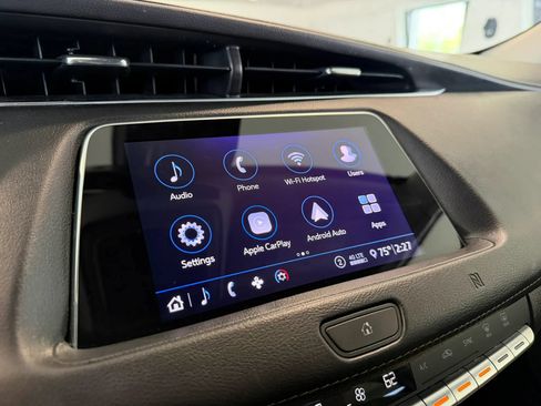 Used 2020 Cadillac XT4 Premium Luxury FWD image 10