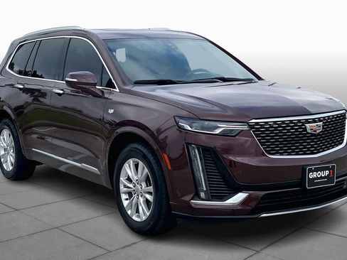 Used 2023 Cadillac XT6 Luxury image 3