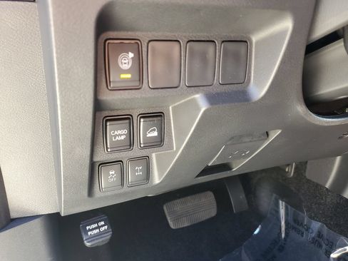 Used 2025 Nissan Frontier PRO-4X w/ Interior Protection Package AWD/4WD image 28
