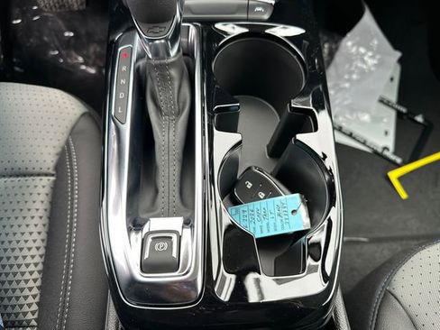 New 2026 Chevrolet Trax LT w/ Driver Confidence Package FWD image 27
