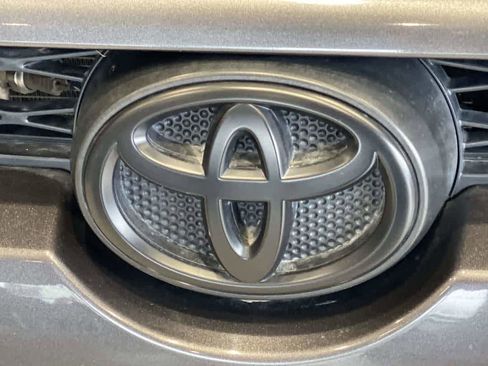 Used 2015 Toyota 4Runner SR5 image 10