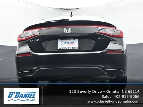 Used 2023 Honda Civic Sport image 11