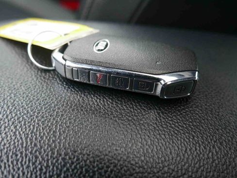 Used 2021 Kia Forte EX image 31