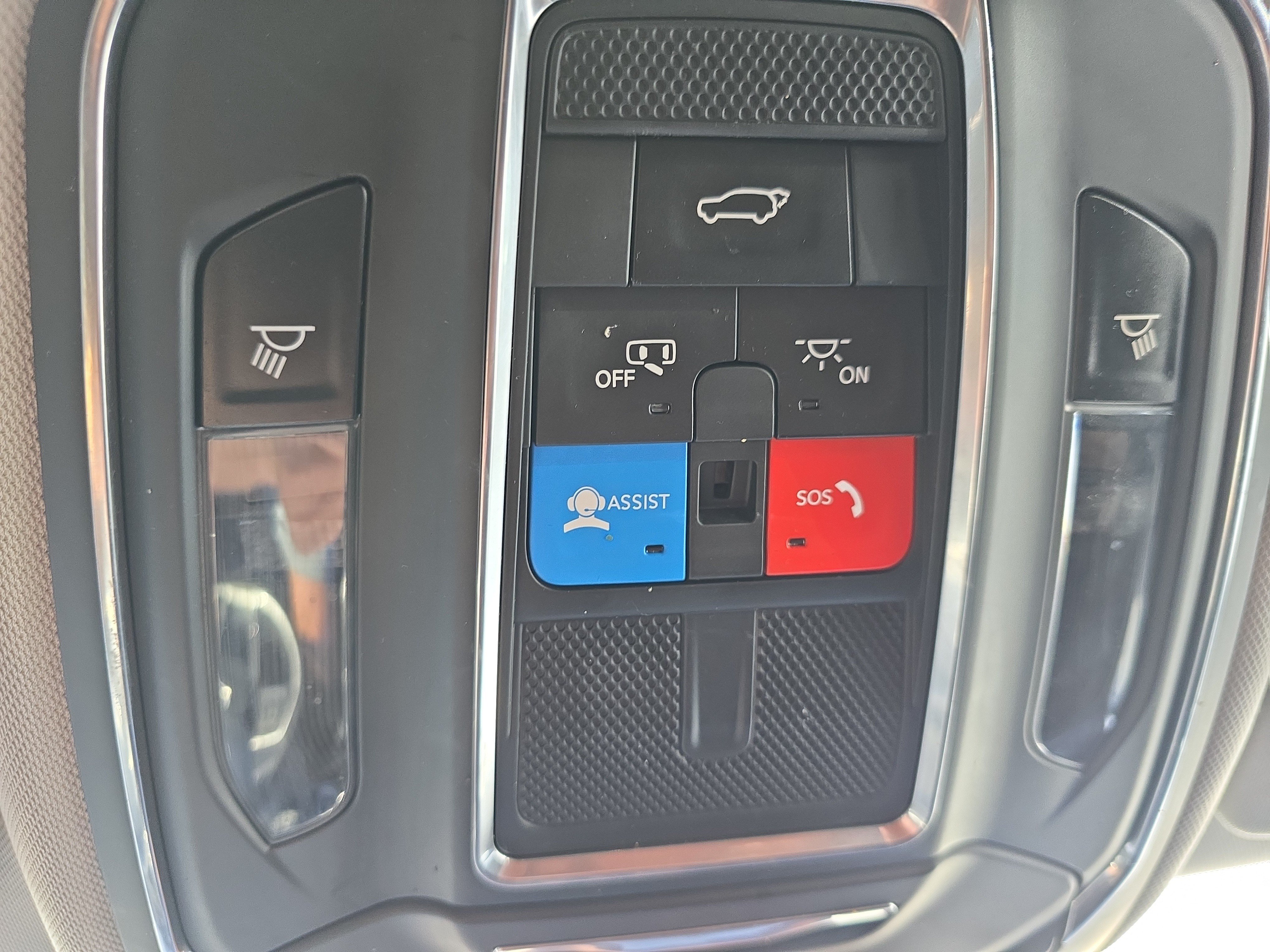 Used 2022 Jeep Grand Cherokee L Laredo w/ Luxury Tech Group I AWD/4WD image 40