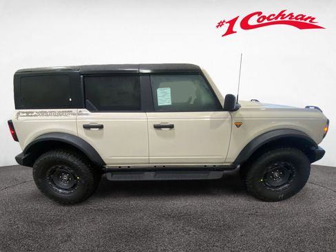 New 2025 Ford Bronco Badlands w/ Sasquatch Package image 8