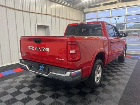 Used 2025 RAM 1500 Big Horn AWD/4WD image 4