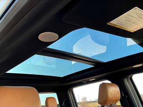 Used 2023 Ford F350 Platinum w/ FX4 Off-Road Package image 23