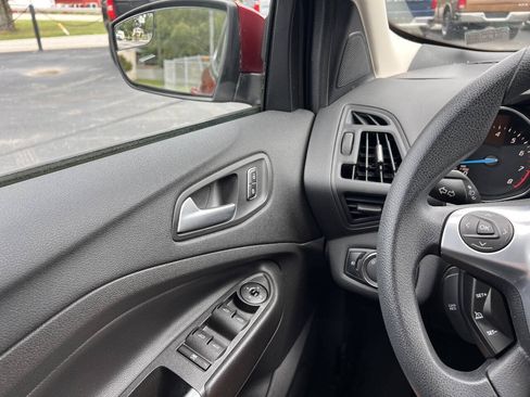 Used 2013 Ford Escape SE FWD image 15