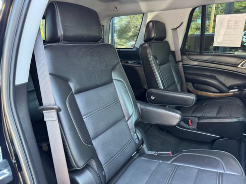 Used 2015 GMC Yukon Denali w/ Premium Package AWD/4WD image 23