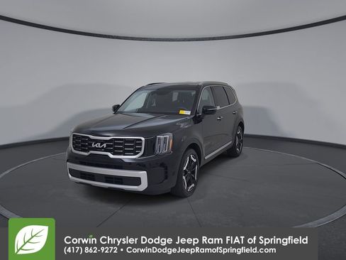 Used 2025 Kia Telluride S AWD/4WD image 5