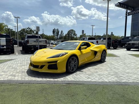 Used 2025 Chevrolet Corvette Z06 RWD image 12