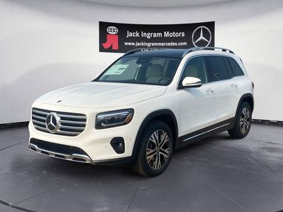 New 2025 Mercedes-Benz GLB 250