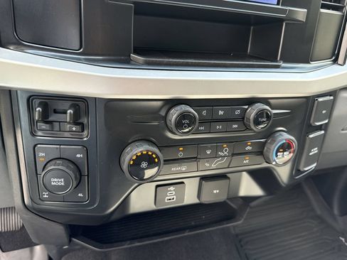 Used 2024 Ford F250 XL w/ STX Appearance Package AWD/4WD image 26