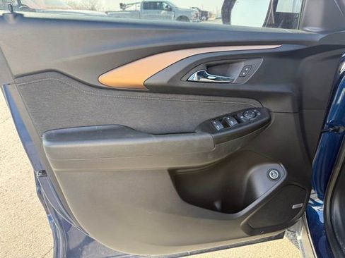 Used 2022 Chevrolet TrailBlazer ACTIV w/ Sun and Liftgate Package image 11
