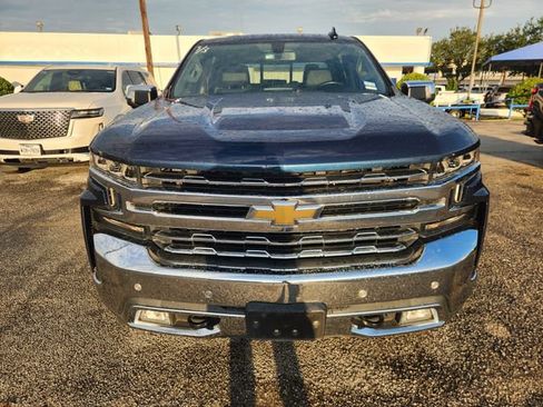 Used 2021 Chevrolet Silverado 1500 LTZ w/ Z71 Off-Road Package AWD/4WD image 2