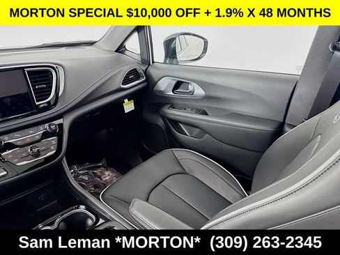 New 2026 Chrysler Pacifica Limited w/ S Appearance Package AWD/4WD image 24