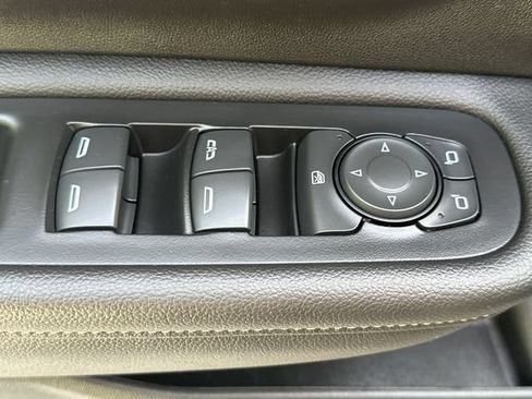 Used 2022 GMC Terrain Denali AWD/4WD image 27