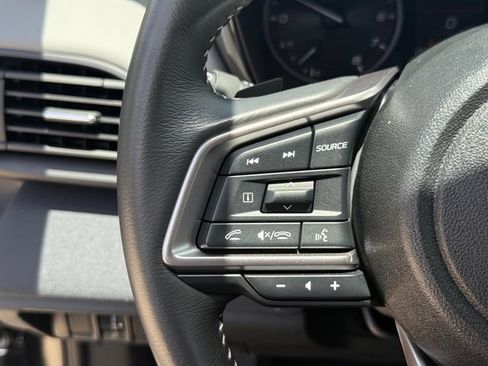 Used 2025 Subaru Outback Premium AWD/4WD image 12