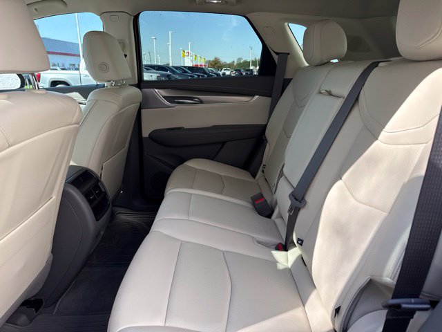 Used 2024 Cadillac XT5 Premium Luxury AWD/4WD image 9