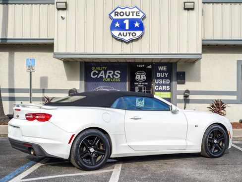 Used 2020 Chevrolet Camaro LT RWD image 6