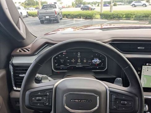 Used 2024 GMC Sierra 1500 Denali w/ Denali Reserve Package AWD/4WD image 28
