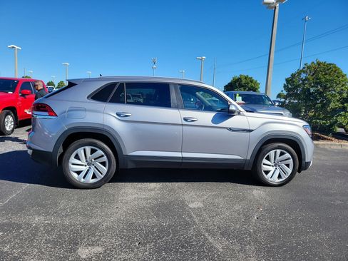 Used 2021 Volkswagen Atlas Cross Sport SE image 8