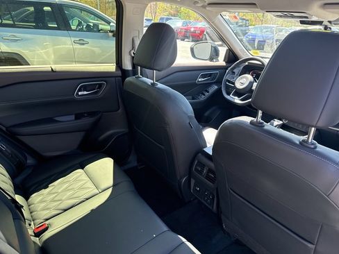 Used 2023 Nissan Rogue SL w/ SL Premium Package AWD/4WD image 26