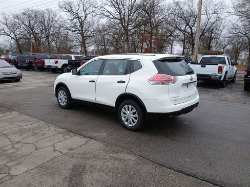 Used 2016 Nissan Rogue S AWD/4WD image 2