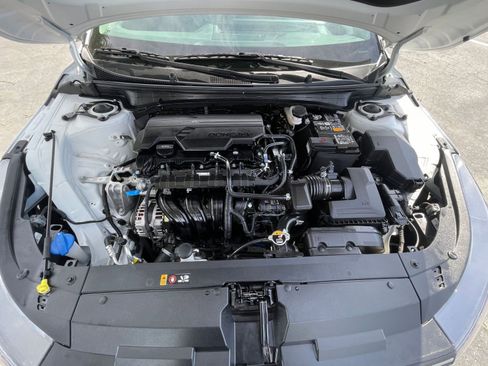 Used 2025 Kia K4 LXS image 35