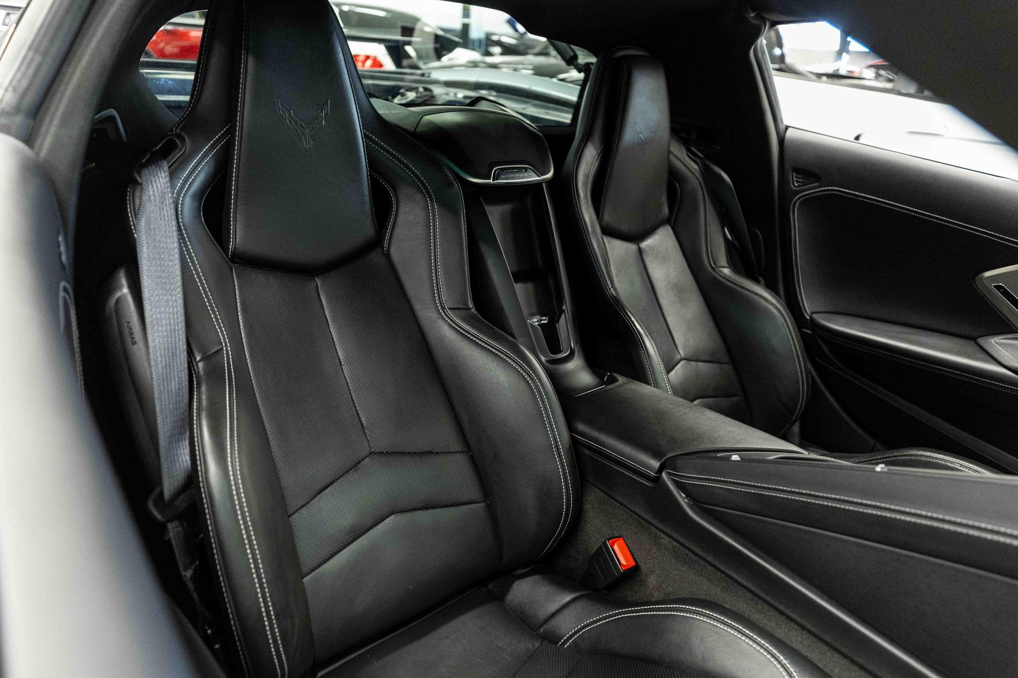 Used 2020 Chevrolet Corvette Stingray Preferred Cpe w/ 2LT Preferred Equipment Group RWD image 12