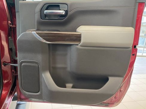 Certified 2020 Chevrolet Silverado 1500 RST image 10