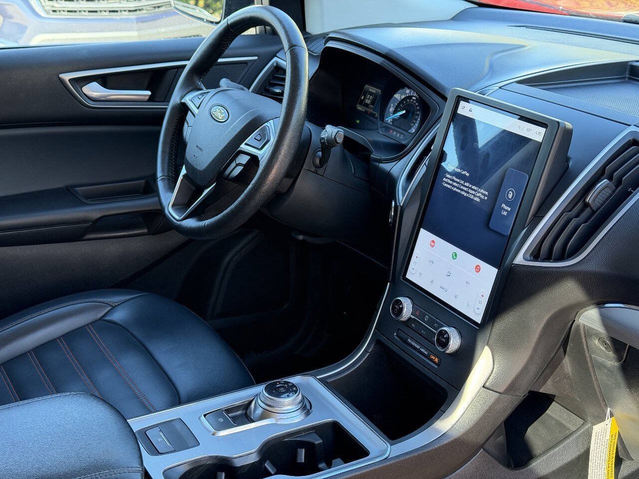Used 2022 Ford Edge SEL w/ Sport Appearance Package AWD/4WD image 9