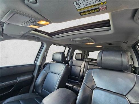 Used 2012 Honda Pilot Touring image 16