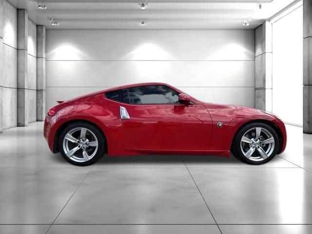 Used 2009 Nissan 370Z Touring RWD image 8