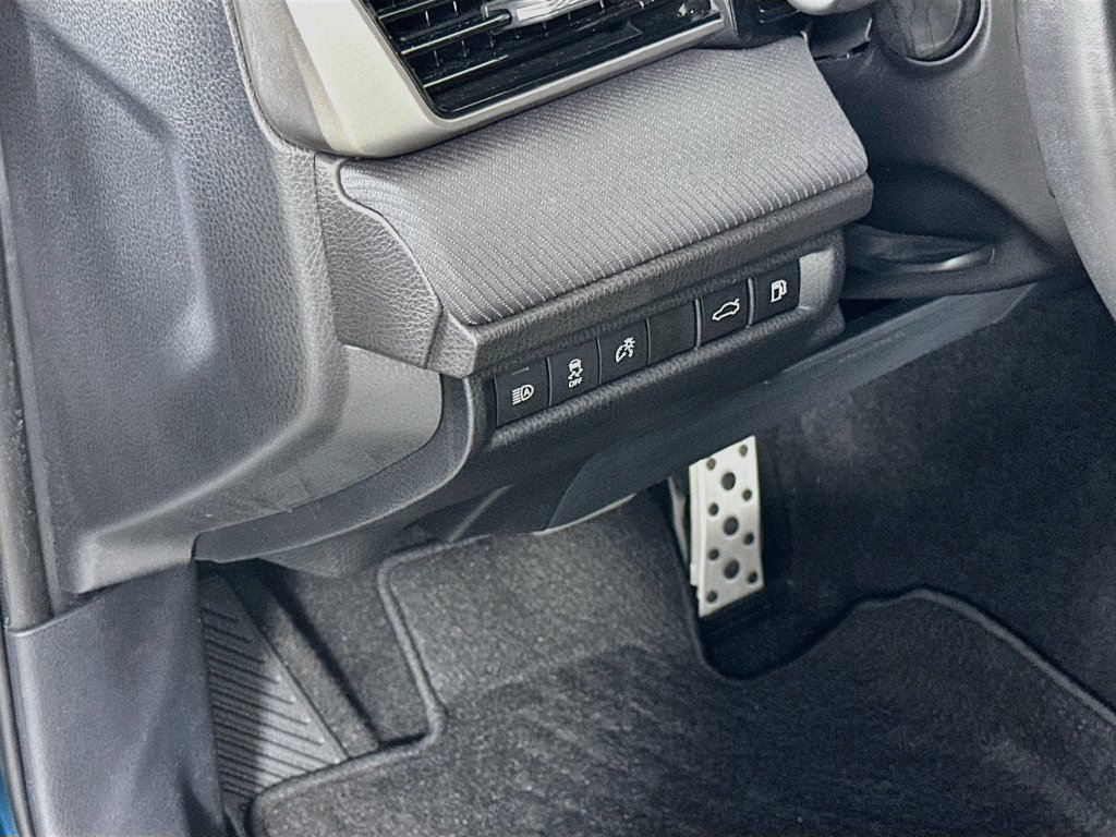 Certified 2026 Toyota Camry SE w/ Convenience Package FWD image 10
