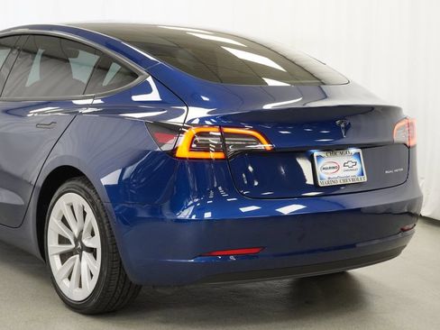 Used 2021 Tesla Model 3 Long Range AWD/4WD image 36