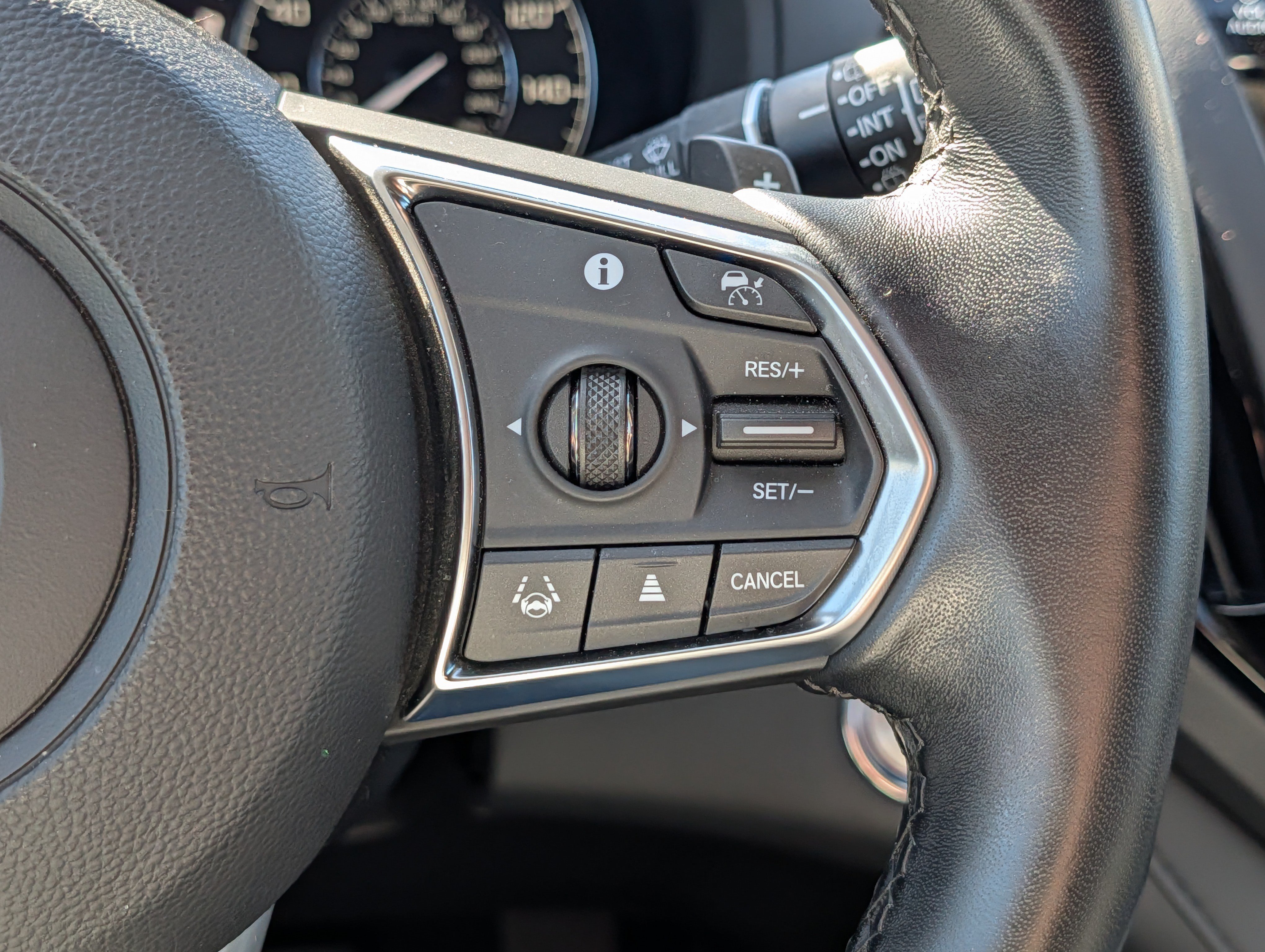Certified 2024 Acura RDX SH-AWD image 30