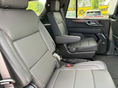 New 2026 GMC Yukon Denali w/ Denali Reserve Package AWD/4WD image 22