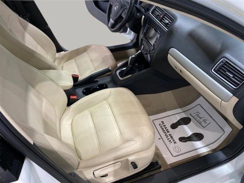 Used 2014 Volkswagen Jetta SE FWD image 21
