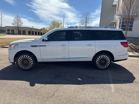 Used 2020 Lincoln Navigator L Black Label w/ Cargo Convenience Package image 8