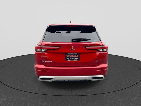 Used 2022 Mitsubishi Outlander SE image 7