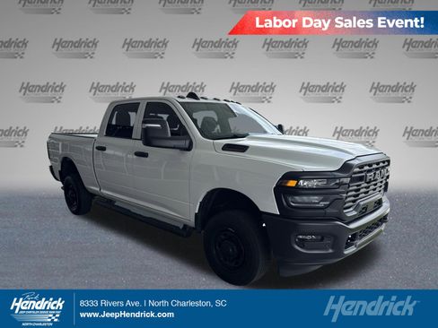 Used 2026 RAM 2500 Tradesman AWD/4WD image 1