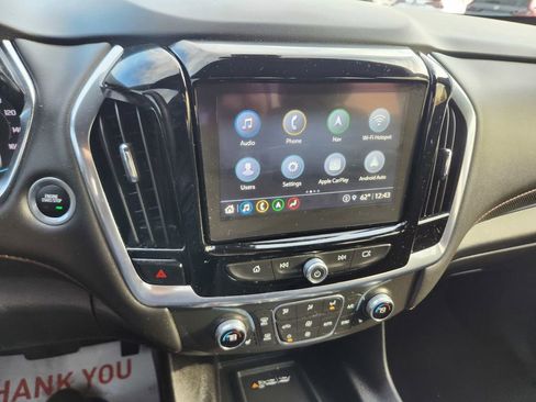 Used 2023 Chevrolet Traverse RS image 8
