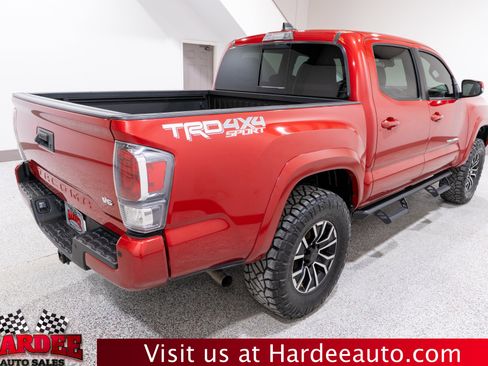 Used 2023 Toyota Tacoma TRD Sport w/ Technology Package AWD/4WD image 5