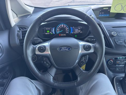 Used 2018 Ford C-MAX SE image 24