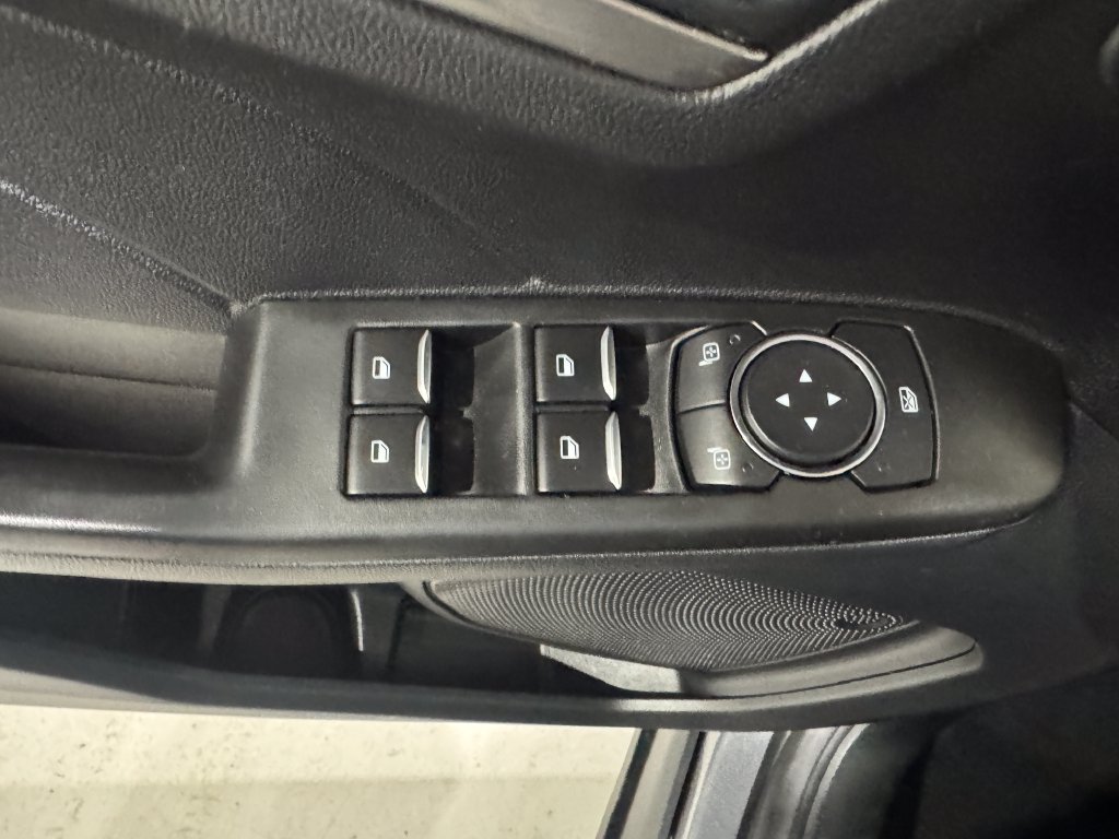 Used 2022 Ford Escape Titanium AWD/4WD image 18